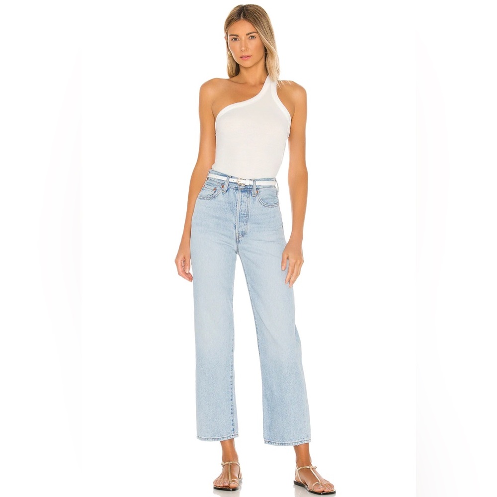 Levi’s Ribcage Straight light blue jean denim
